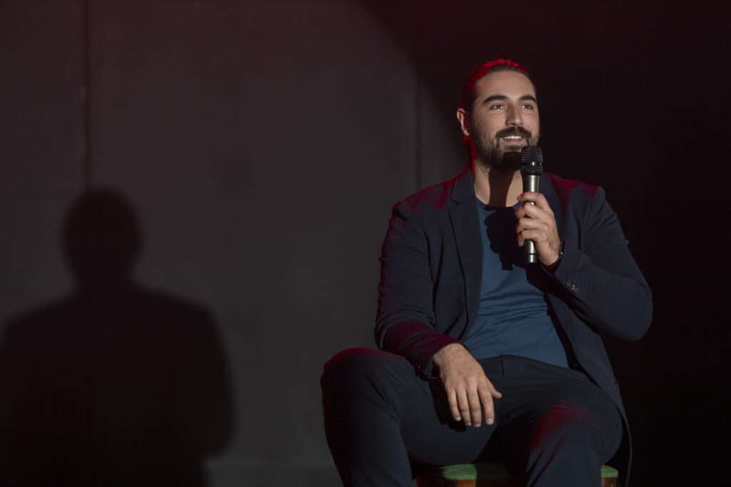 Contratación de Artistas: ¿Qué tipo de show elegir según tu evento?