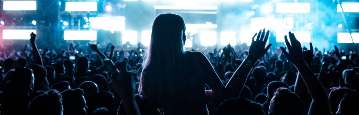 Guía 2026 para la contratación de artistas: qué considerar y cómo asegurar un espectáculo memorable